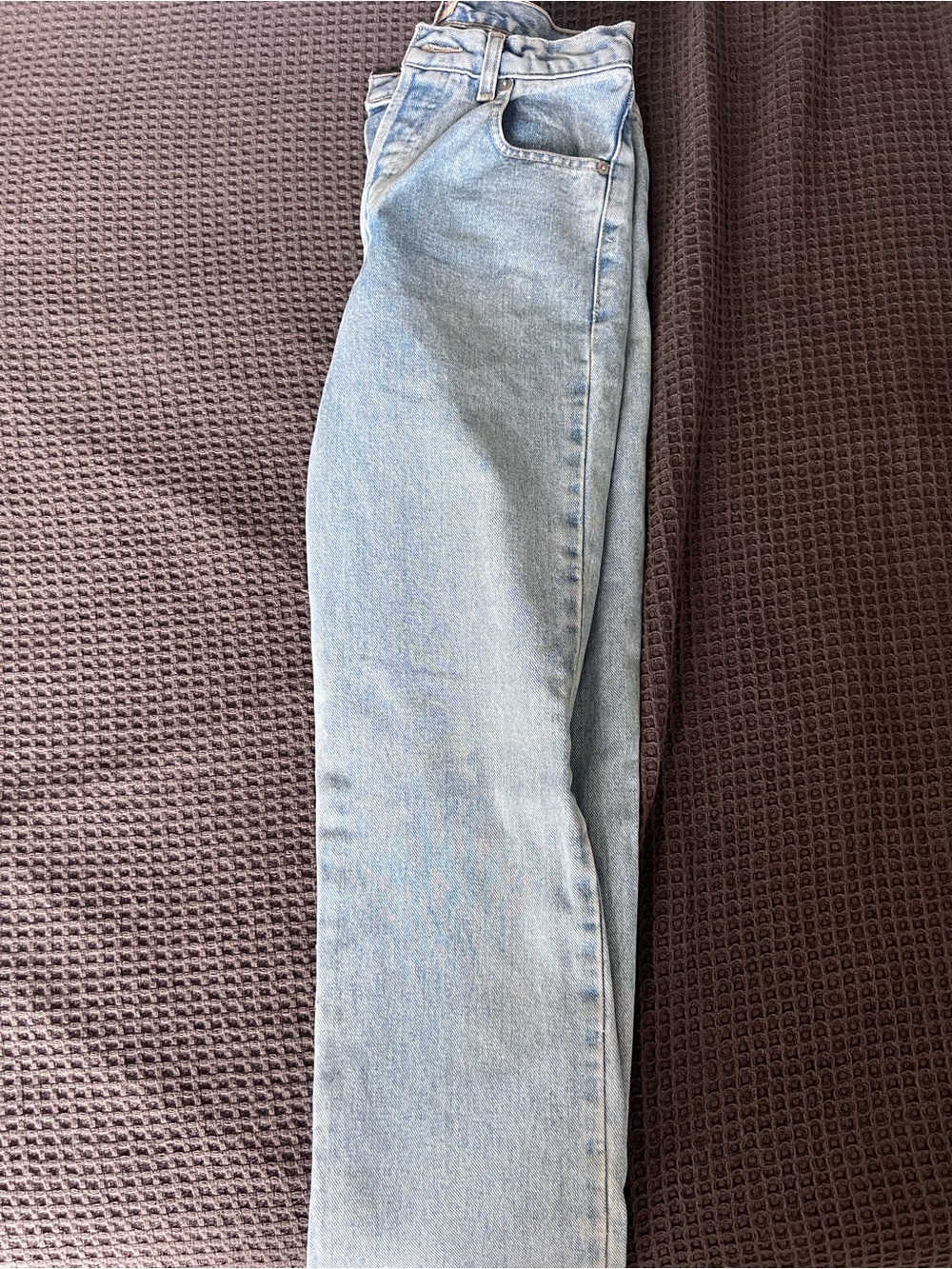 Guess Light Blue Straight-Leg Women's Jeans - Picture 5 of 6